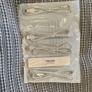 Universal White Lightning to USB Charging Cables 5 cables included.